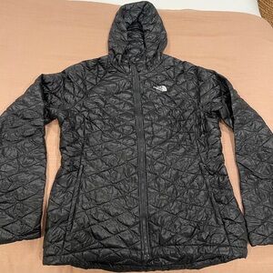 The North Face Women's Thermoball jacket size large